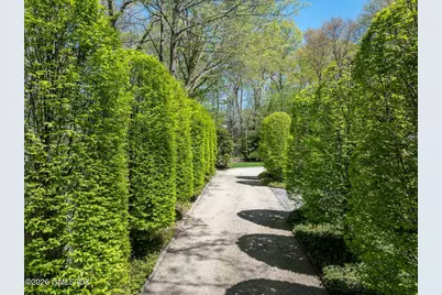 47 Husted Lane, Greenwich, CT 06830 - Photo 3