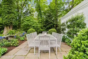 47 Husted Ln, Greenwich, CT 06830 - Photo 23