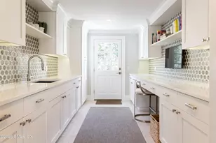 47 Husted Ln, Greenwich, CT 06830 - Photo 13