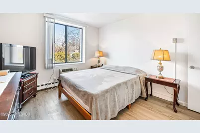 1535 E Putnam Avenue #304, Old Greenwich, CT 06870 - Photo 17