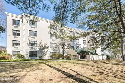 1535 E Putnam Avenue #304, Old Greenwich, CT 06870 - Photo 1