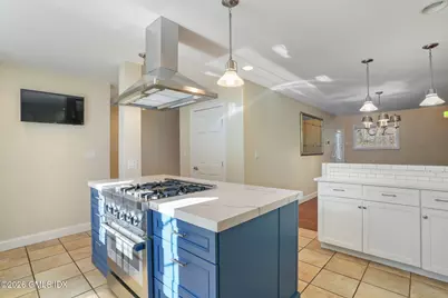 24 Decatur Street #2, Greenwich, CT 06807 - Photo 5