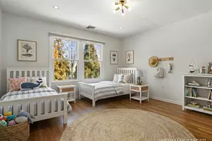 53 Lockwood Ave, Old Greenwich, CT 06870 - Photo 17