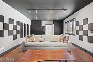 164 Round Hill Rd, Greenwich, CT 06831 - Photo 53