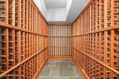 164 Round Hill Road, Greenwich, CT 06831 - Photo 43