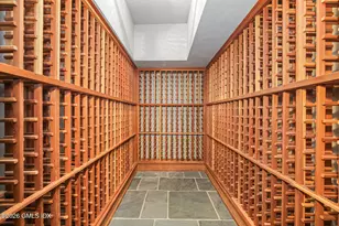 164 Round Hill Rd, Greenwich, CT 06831 - Photo 43