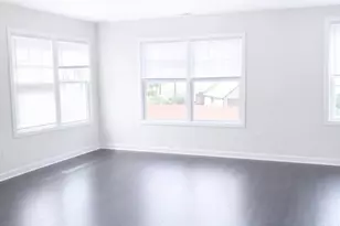 89 W View St, Greenwich, CT 06830 - Photo 3