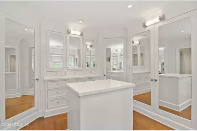 105 Woodside Drive, Greenwich, CT 06830 - Photo 19