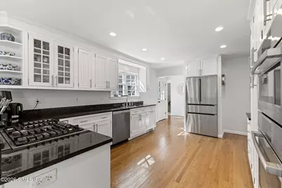 152 Lockwood Road, Greenwich, CT 06878 - Photo 13