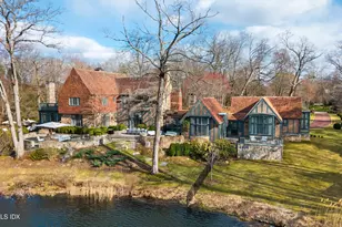 44 Khakum Wood Rd, Greenwich, CT 06831 - Photo 3