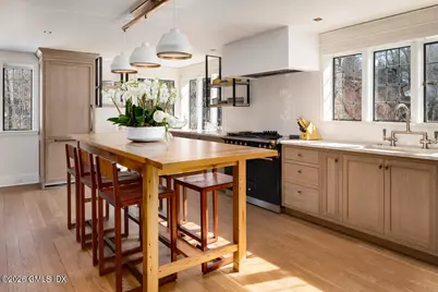 44 Khakum Wood Road, Greenwich, CT 06831 - Photo 5