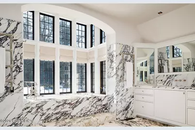 44 Khakum Wood Road, Greenwich, CT 06831 - Photo 23