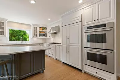 5 Sunshine Avenue, Greenwich, CT 06878 - Photo 13