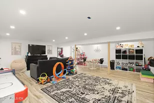 34 Hassake Rd, Old Greenwich, CT 06870 - Photo 21