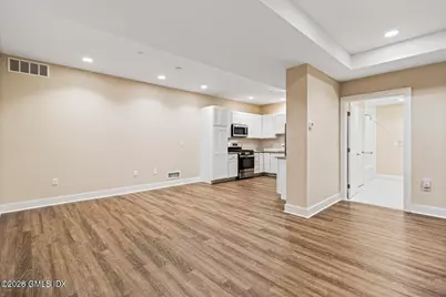 303 Hamilton Avenue #E, Greenwich, CT 06830 - Photo 3