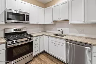 303 Hamilton Ave, Greenwich, CT 06830 - Photo 5