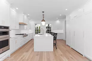 3 Finney Knoll Ln, Greenwich, CT 06878 - Photo 9