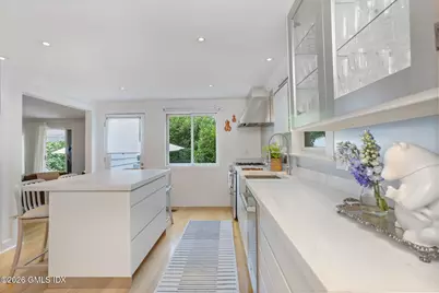 13 Mortimer Drive, Old Greenwich, CT 06870 - Photo 9