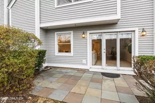 351 Pemberwick Rd, Greenwich, CT 06831 - Photo 15