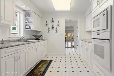 16 Kent Place, Greenwich, CT 06807 - Photo 11