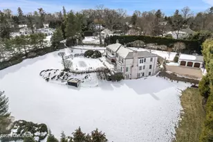 19 Hawkwood Ln, Greenwich, CT 06830 - Photo 29