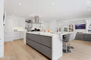 19 Hawkwood Ln, Greenwich, CT 06830 - Photo 7