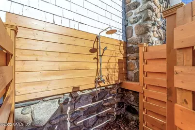 11 Roosevelt Avenue, Old Greenwich, CT 06870 - Photo 21