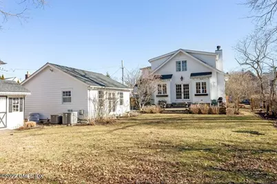 11 Roosevelt Avenue, Old Greenwich, CT 06870 - Photo 23