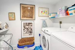 11 Roosevelt Ave, Old Greenwich, CT 06870 - Photo 19