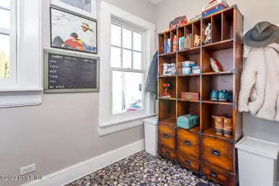 11 Roosevelt Avenue, Old Greenwich, CT 06870 - Photo 11