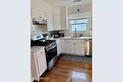 27 High Street #B, Greenwich, CT 06830 - Photo 3