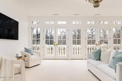 13 Wyckham Hill Lane, Greenwich, CT 06831 - Photo 15