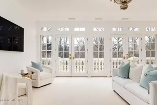 13 Wyckham Hill Ln, Greenwich, CT 06831 - Photo 15