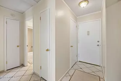 1535 E Putnam Avenue #APT 307, Old Greenwich, CT 06870 - Photo 13