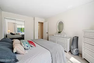 1535 E Putnam Ave, Old Greenwich, CT 06870 - Photo 21