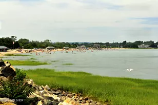 8 Perry Pl, Greenwich, CT 06878 - Photo 25