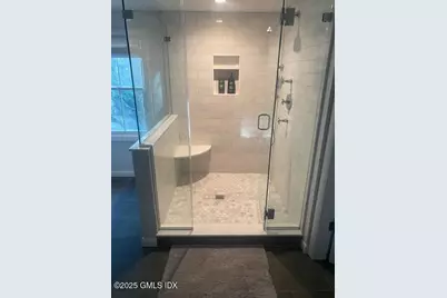 8 Perry Place, Greenwich, CT 06878 - Photo 15