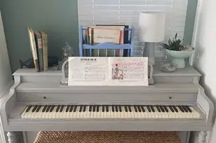 8 Perry Pl, Greenwich, CT 06878 - Photo 7