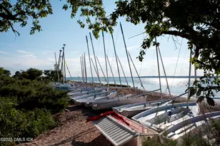 8 Perry Pl, Greenwich, CT 06878 - Photo 23