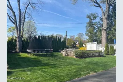 8 Perry Place, Greenwich, CT 06878 - Photo 21