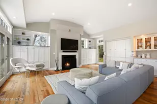 556 Riversville Rd, Greenwich, CT 06831 - Photo 17