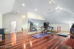 44 Hunting Ridge Rd, Greenwich, CT 06831 - Photo 21