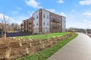 88 S Water St, Greenwich, CT 06830 - Photo 25