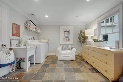 25 Innis Lane, Old Greenwich, CT 06870 - Photo 11