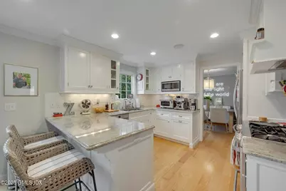 25 Innis Lane, Old Greenwich, CT 06870 - Photo 5