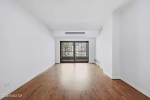 1 Milbank Ave, Greenwich, CT 06830 - Photo 9