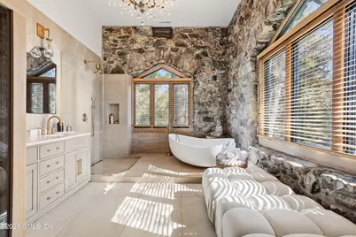 546 Lake Avenue, Greenwich, CT 06830 - Photo 17