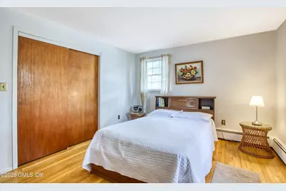 9 Stuart Drive, Old Greenwich, CT 06870 - Photo 9