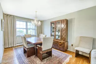 9 Stuart Dr, Old Greenwich, CT 06870 - Photo 5