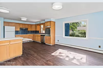 38 Maplewood Drive, Greenwich, CT 06807 - Photo 7